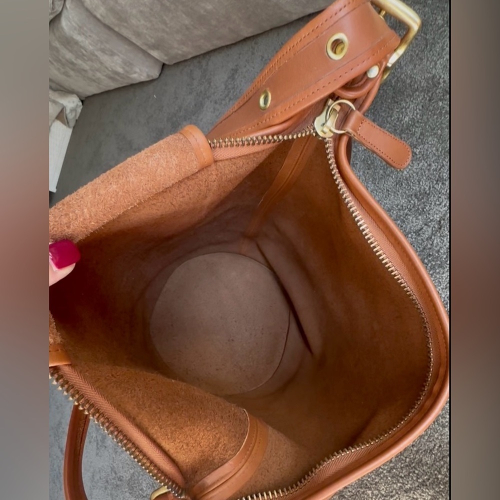 COACH BRITISH TAN LEATHER XL DUFFLE FEED SAC BUCKET BAG 9085 - Picture 10 of 17